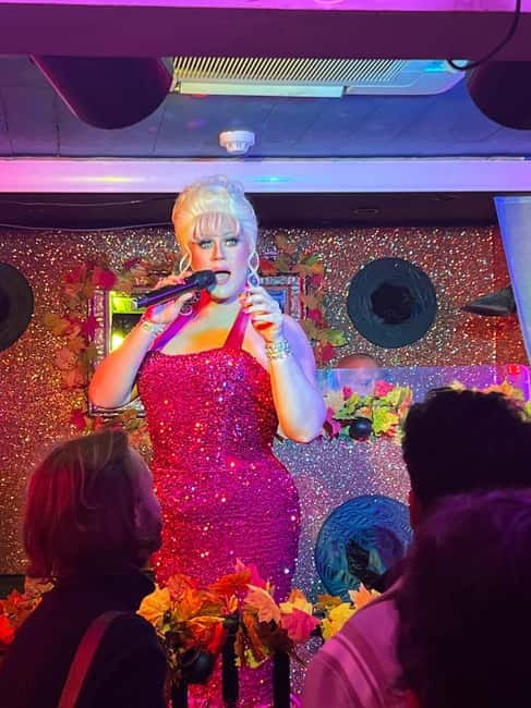Private Secret Gay Bar Hopping Tour in Soho - Stop one: getting your bearings in Soho
