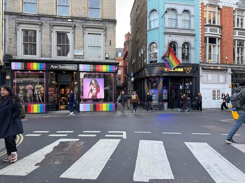 Private Secret Gay Bar Hopping Tour in Soho - The guide can make or break the night