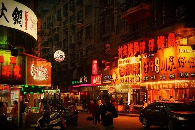 Private Shanghai Foodie Adventures with Rooftop Bar Hopping - Who should book this evening route?