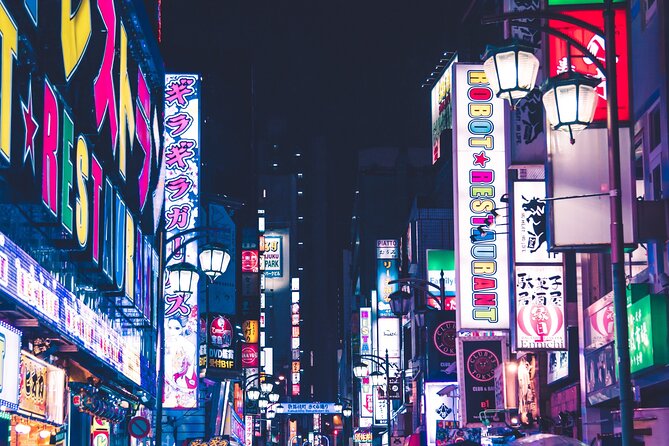 Private Shinjuku Nightlife Walking Tour & Golden-Gai Bar Crawl - Timing, meeting point, and the strict start