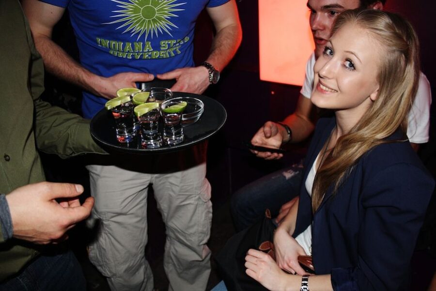 Pub Crawl Cologne Including Admission Fee for Bars and Shots - What the Included Shots and Entry Really Save You