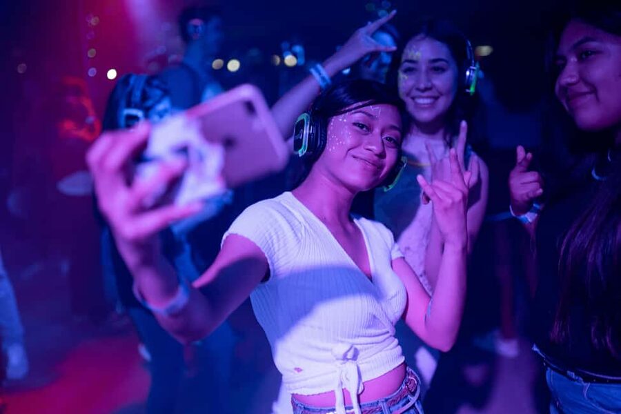 Pub Crawl Nice: Free Shots,Best Bar, Secret Surprise with us - Music, dancing, and the social side