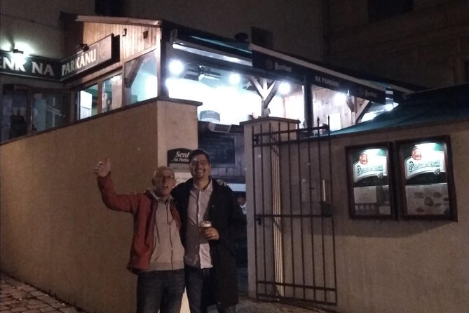 PUB und CLUB Crawl in the Czech Republic: Pilsen - How this pub crawl compares with going alone