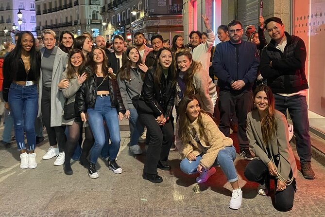 PUBCRAWL Bar and Party Route in Madrid - The guides shape the night