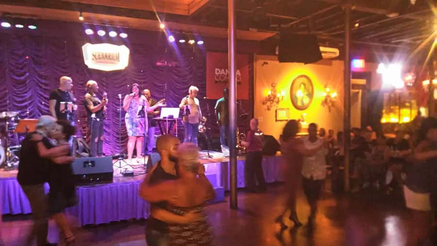 Rio Nightlife for music lovers and party makers: experience! - What the music options mean for you