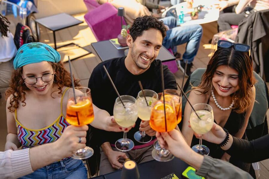 Rome: Nightlife Tour & Guided Bar Crawl with Games & Karaoke - Quick take: what makes this night different