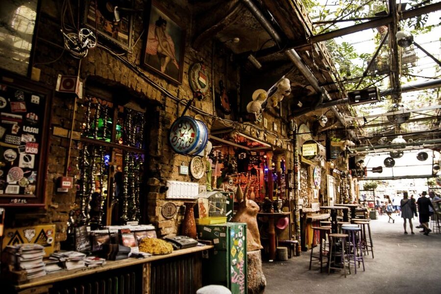 Ruin Bars Private Tour (Culture, history, and drinks) - Meeting at Károly krt. 1