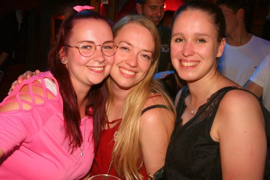 Salzburg: Pubcrawl Tour through best Bars and Clubs in Town - What the local guide adds