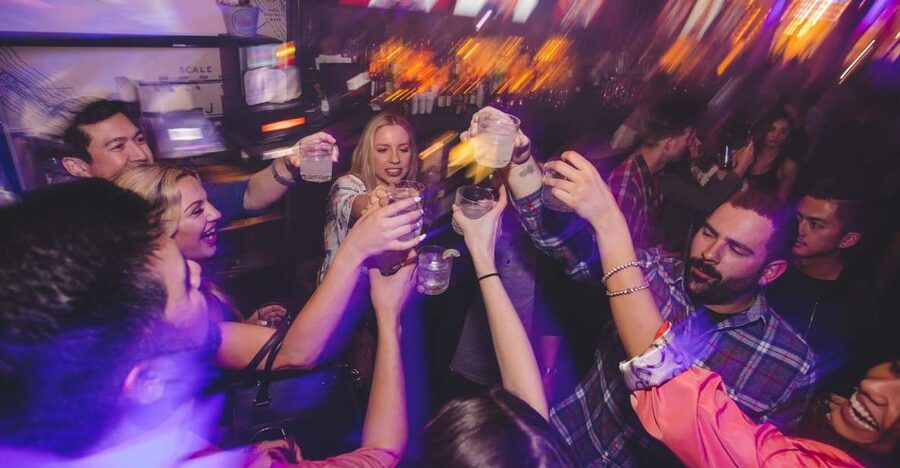San Diego: Club Crawl - Meeting the group at American Junkie at 9:00 pm