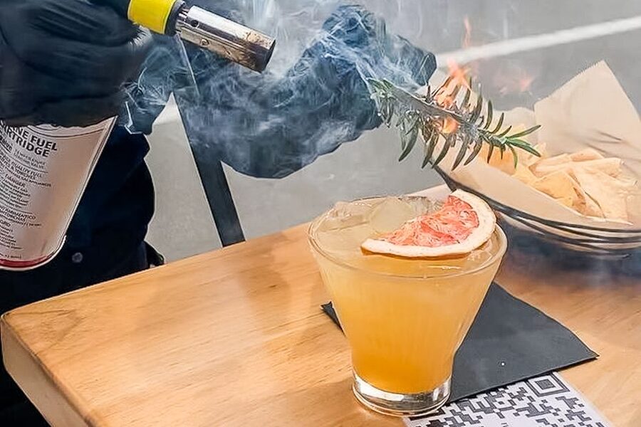 Santa Barbara: 3-Hour Cocktail and History Walking Tour - Why this Santa Barbara tour works