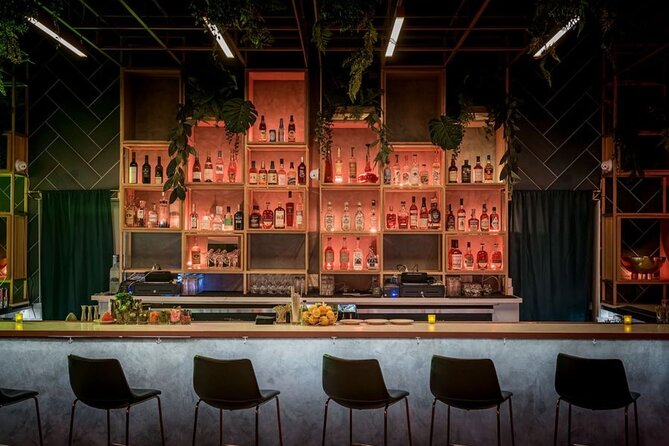 Santa Monica Bar & Club Crawl - Why this crawl works for a Santa Monica night