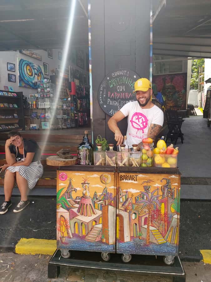 São Paulo: Bar and Street Art Crawl with Local Guide - Walking through Vila Madalena, São Paulo’s creative quarter