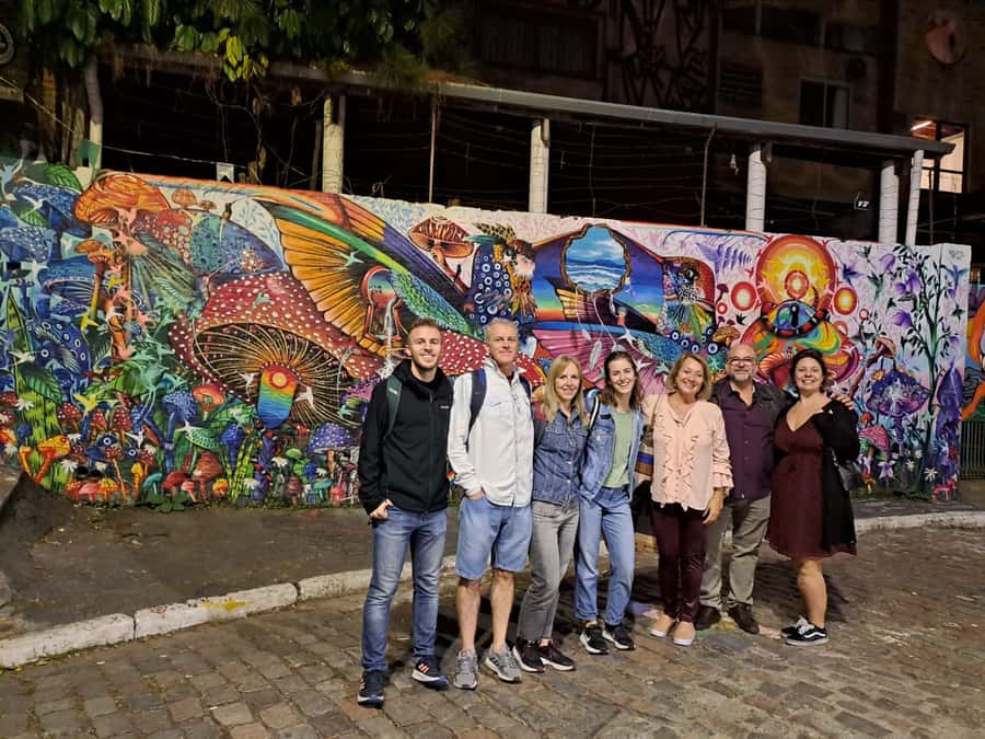 São Paulo: Bar and Street Art Crawl with Local Guide - First drinks and an easy introduction to Brazilian bar culture