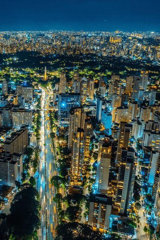 São Paulo: Nightlife Extravaganza Tour with Rooftop Bars - What the $160 Price Really Buys