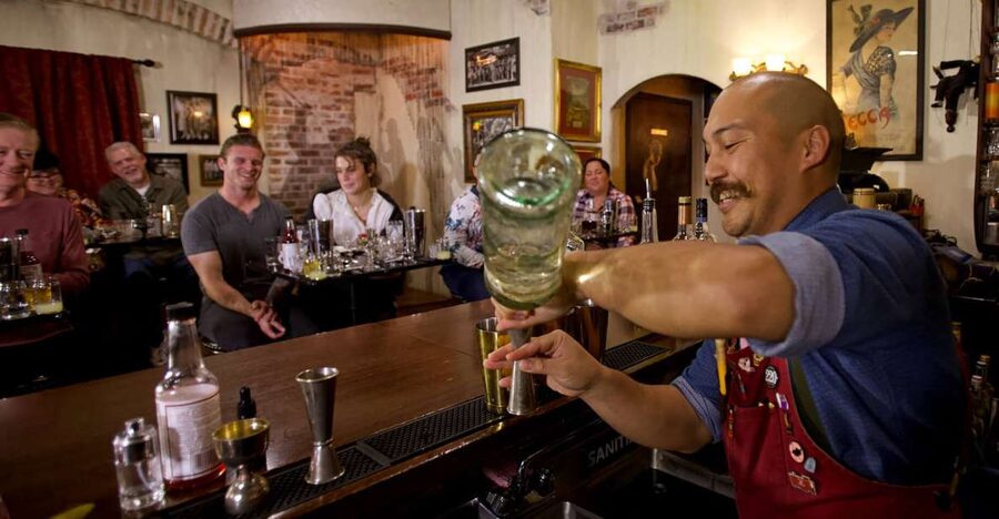 Savannah: Cocktail Class at American Prohibition Museum - Booking advice and practical cautions