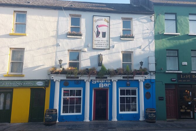 Sean's Bar, Athlone Castle and Clonmacnoise Monastery - Athlone Castle beside the Shannon