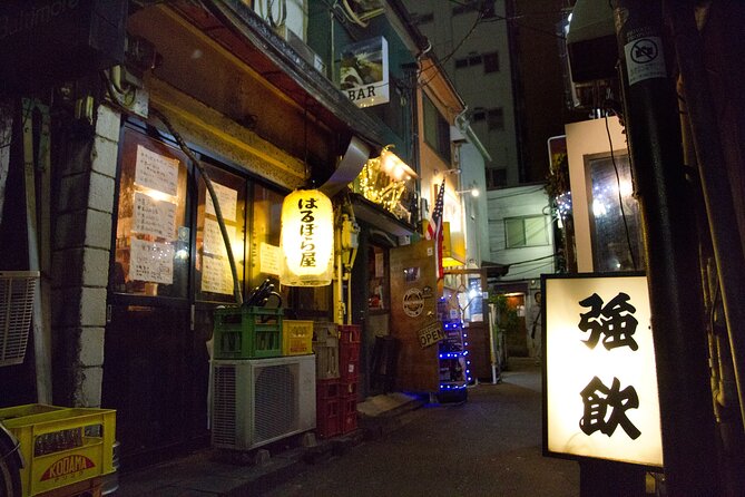 Shinjuku Golden-gai and Kabuki-cho Bar Hopping with Master Guide - Who will enjoy this Shinjuku night out