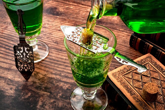 Sip and Saunter: Daytime Cocktail Tour - Price, Group Size, and Overall Value