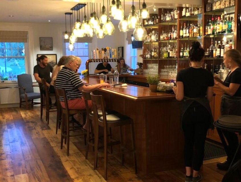 South Beach Miami Beach: Cocktails and Bites Tour - What the two-hour schedule feels like