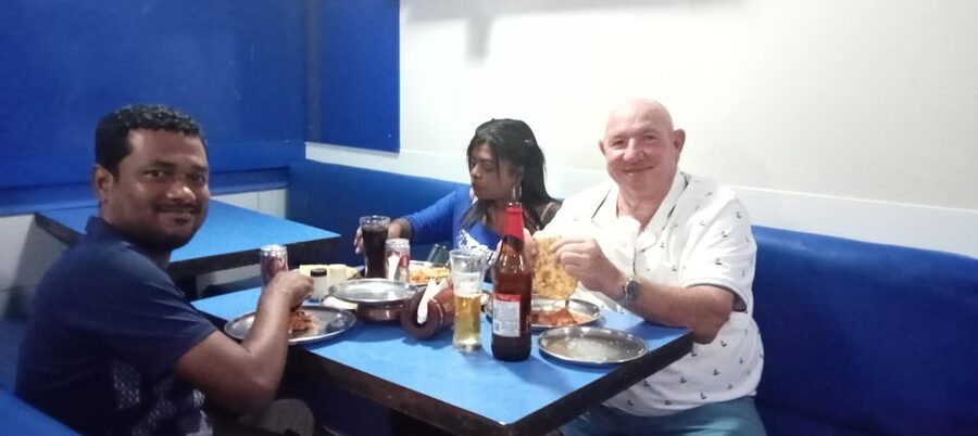 South Bombay Bar Live Tour 2 hours - Why South Bombay works after dark