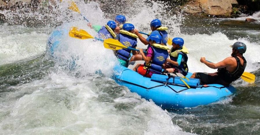 South Fork, American River - Chili Bar Run - The opening hit: Meat Grinder rapid