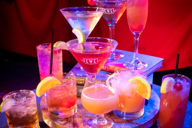 Speakeasy Murder Mystery Dinner Show in Orlando - Timing your arrival at 7:00 pm