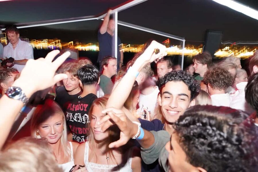 Split: Boat Crawl with Nightclub Access, Shots, & Boat Party - Who will enjoy this most?