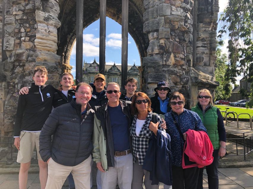 St Andrews: City Highlights Walking Tour with Cocktail - Key points to know before booking