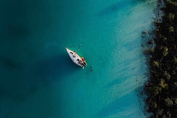 Sunset Sailing Tour in Bacalar with Outdoor Bar and Lunch - Why a Bacalar sailing tour works so well