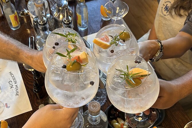Sydney's Secret Bars Nightlife Tour - A good setup for solo visitors and couples