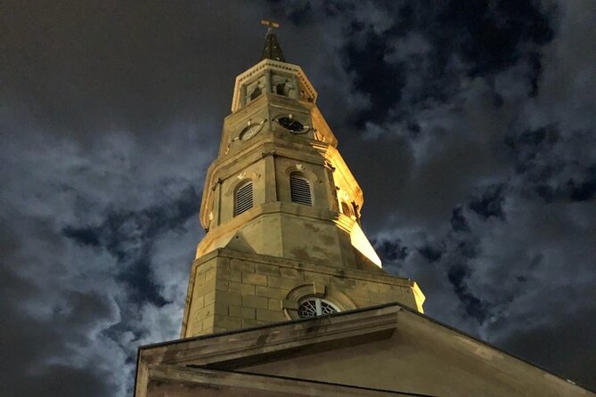 The Charleston Boo Hag and Brews Ghost and Bar Tour - A small group makes the stories easier to follow