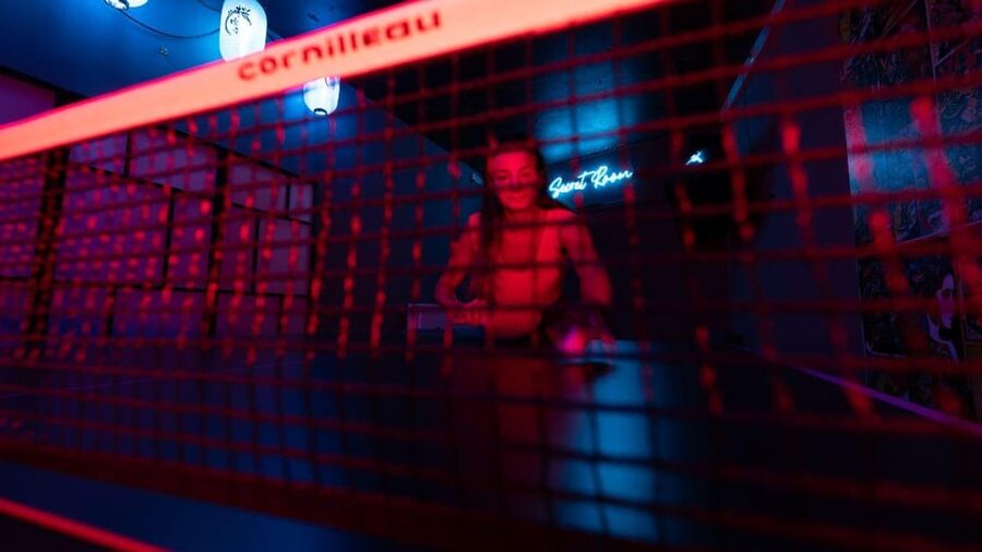 The Hague: Ping Pong Table Rental at a Secret Ping Pong Bar - Finding the secret room inside Amaze VR
