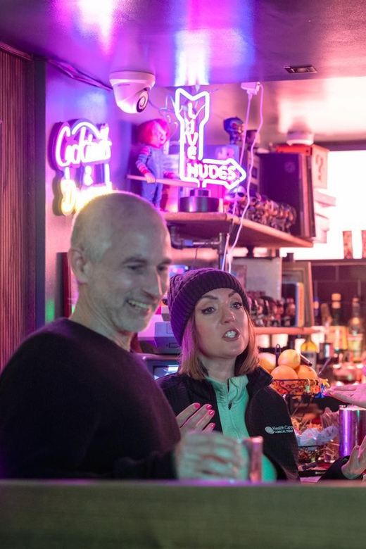 The NYC Speakeasy Adventure: A Tipsy Trip Through History - Stop three: ending with drinks and conversation