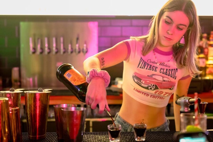The NYC Speakeasy Adventure: A Tipsy Trip Through History - Who will enjoy this evening most?