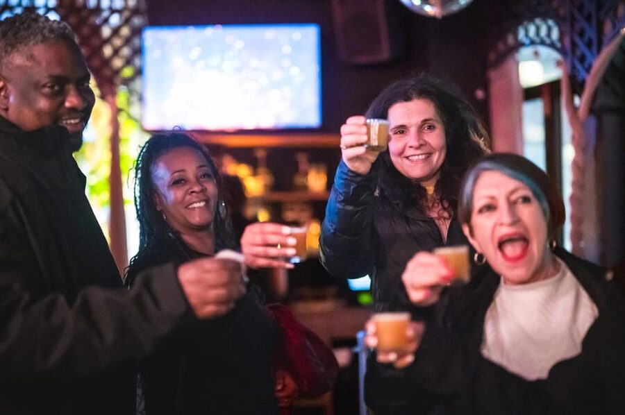 The NYC Speakeasy Adventure: A Tipsy Trip Through History - Stop one: getting into the Prohibition mood