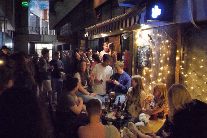 Thursday & Friday Night Pub Crawl for Professionals in Athens - Rumble in the Jungle: the night’s best discovery moment