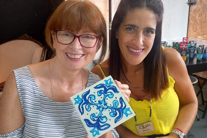 Tile Painting and Cocktails in Downtown Porto - A cocktail makes the class feel social