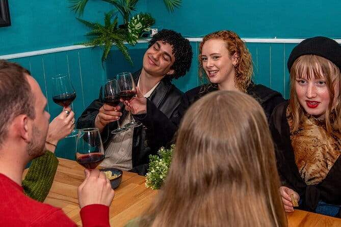Tipsy Tour: Guided Bar Crawl In Florence with Dark History - Why this Florence night works