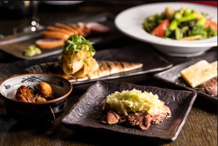 Tokyo: Izakaya Bar Experience at Kuuraku Ginza Reservation - Is $34 good value?