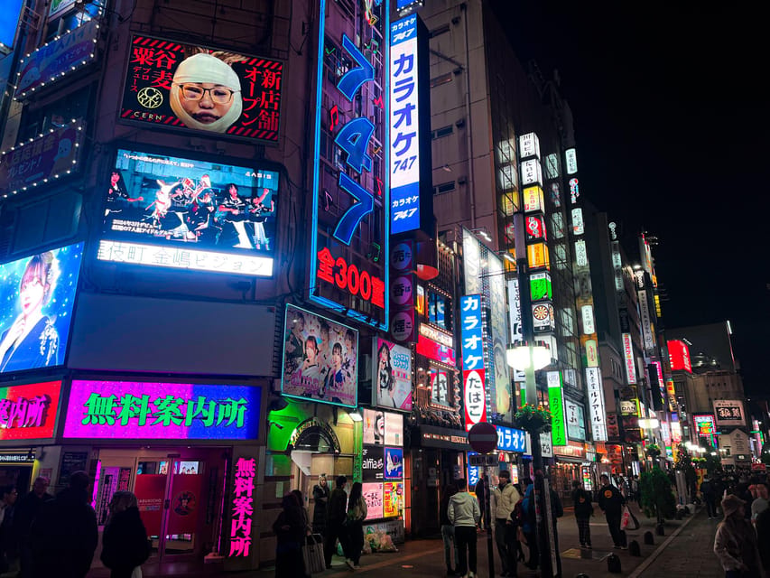 Tokyo: Night tour of bars and izakayas in Shinjuku - English / Spanish - A Spanish-speaking guide changes the experience