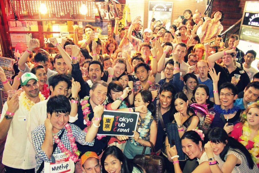 Tokyo: Pub Crawl and Bar Tour - The second bar, games, and a livelier hour