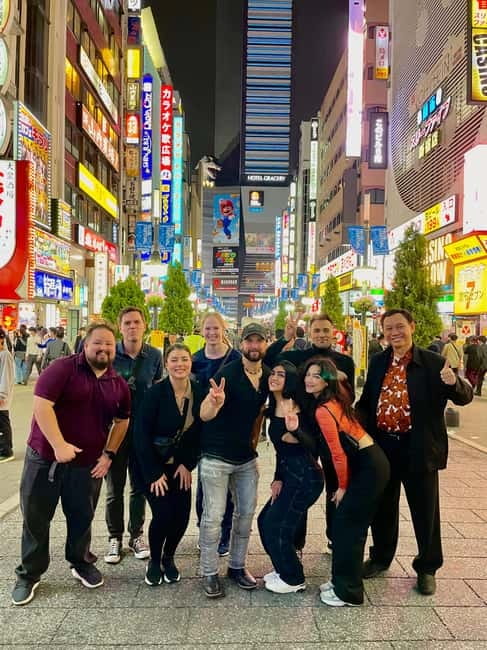 Tokyo: Shinjuku Bar and Izakaya Hopping Tour - Timing, walking, and meeting advice