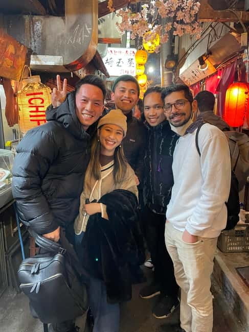 Tokyo: Shinjuku Bar and Izakaya Hopping Tour - Who should book this Shinjuku night out
