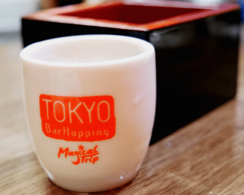Tokyo: Shinjuku Bar Hopping with All-You-Can-Drink & Dinner - Kabukicho: local nightlife with the bill handled
