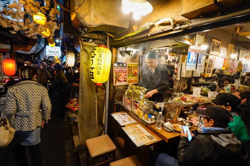 Tokyo: Shinjuku Golden Gai Bar Hopping Night Tour - Starting near Shinjuku Station East Exit