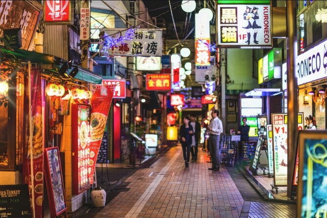 Tokyo: Shinjuku Hidden Japanese Bar Tour (Neon Light City) - What makes Kazuki an important part of the evening