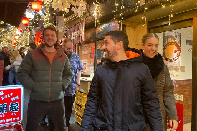 Tokyo Shinjuku Japanese Local Bar Hopping and Food Tour - Golden Gai: small bars and a very different scale