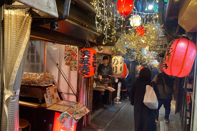 Tokyo Shinjuku Japanese Local Bar Hopping and Food Tour - Timing, meeting point, and the late-arrival rule