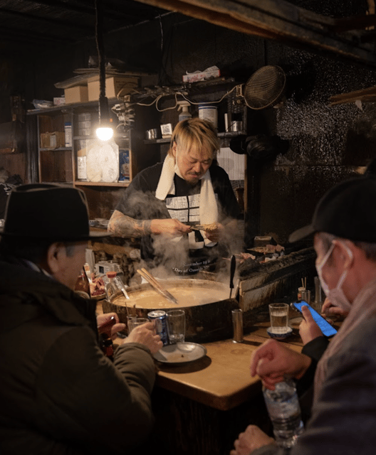 Tokyo: Shinjuku Local Bar and Izakaya Guided Walking Tour - Why the karaoke ending works