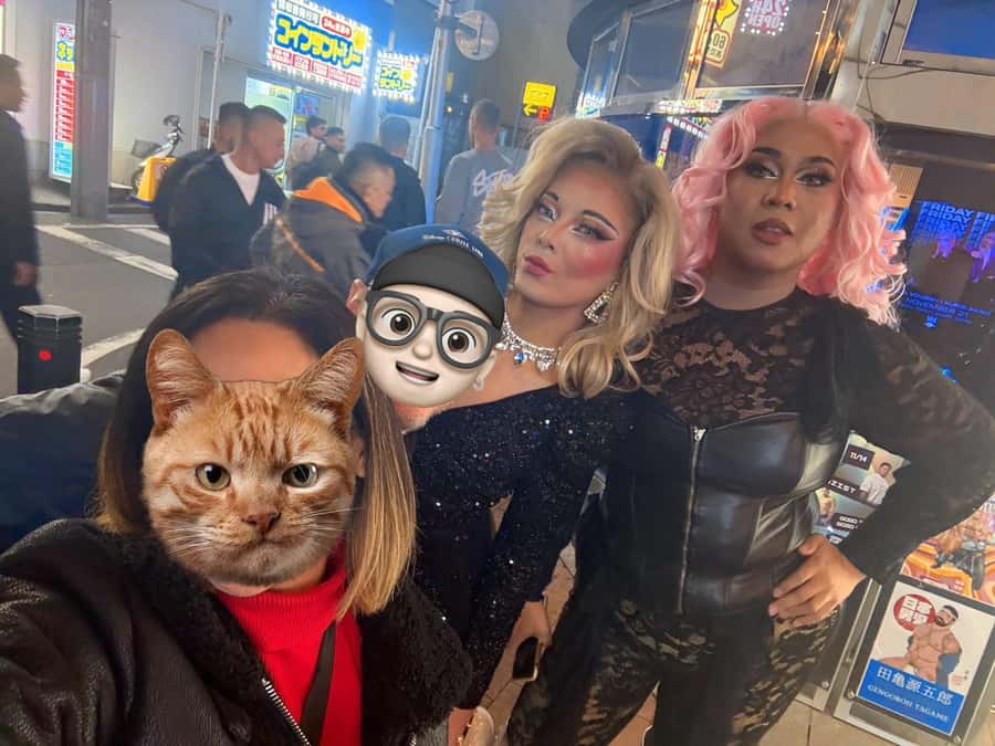 Tokyo:Shinjuku Ni-chome LGBTQ+ Bar Hopping Tour with Guide - What the two or three bar stops are like